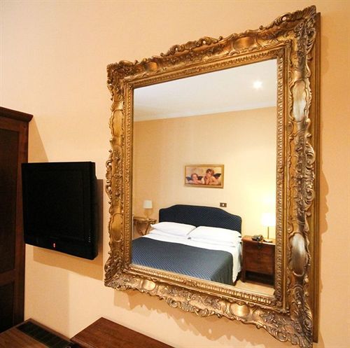 Hotel Caracciolo Rome Exterior photo
